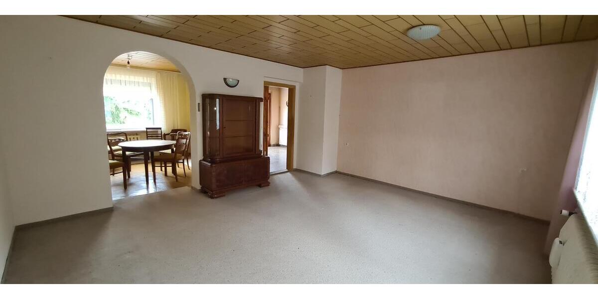 beziehbares Einfamilienhaus in ruhiger Dorflage nahe Hermsdorf, Preis VB - Einfamilienhaus Stadtroda | Angebot:27156293