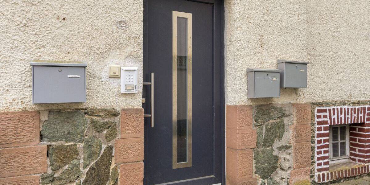 Mehrfamilienhaus, Wohnhaus Wetzlar - 9 Zimmer, 224 m&sup2;, 427.000&euro; | Angebot:26796011