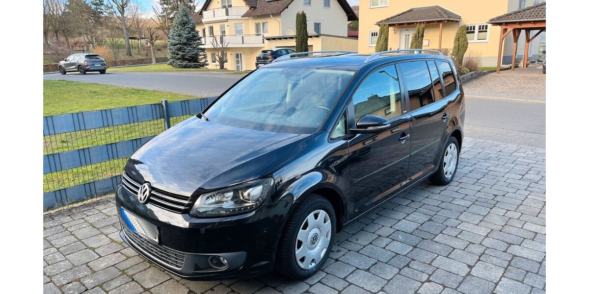 VW Touran 175.000 km 8.490 &euro; Dornburg 65599
