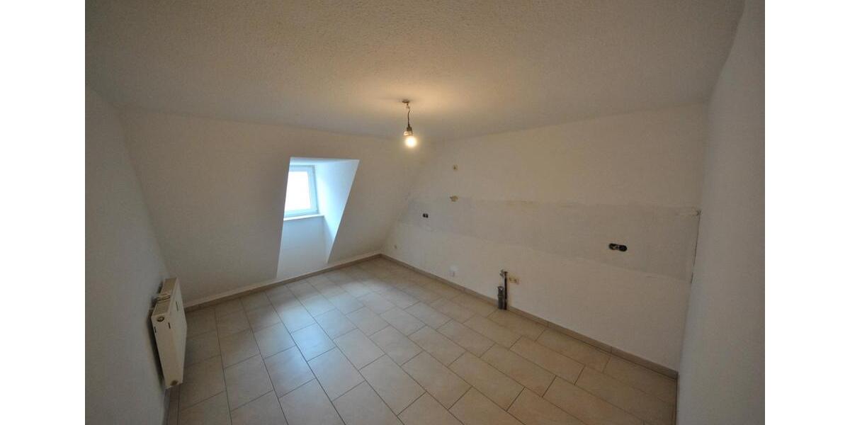 Dachgeschoßwohnung Bischofswerda - 2 Zimmer, 60 m&sup2;, 410&euro; | Angebot:26394896