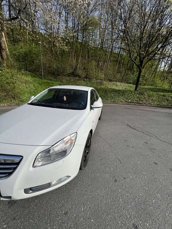 Opel Insignia 171.000 km 6.000 € Wuppertal 42389