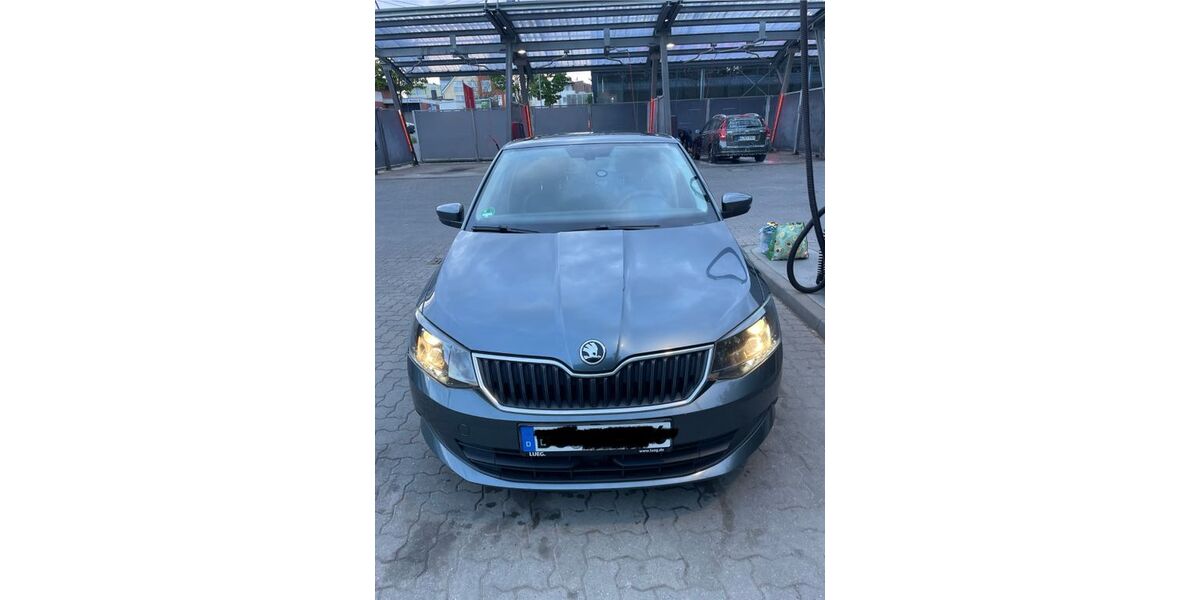 Skoda Fabia 1.216.500 km 6.500 &euro; Lübeck 23568