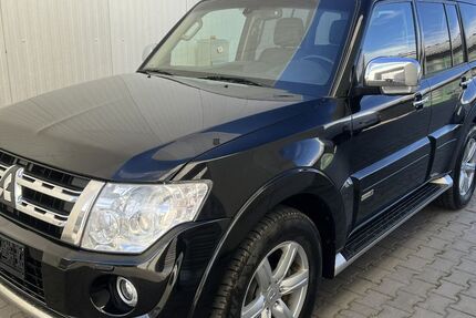 Mitsubishi Pajero 140.000 km 16.999 &euro; berlin 12305