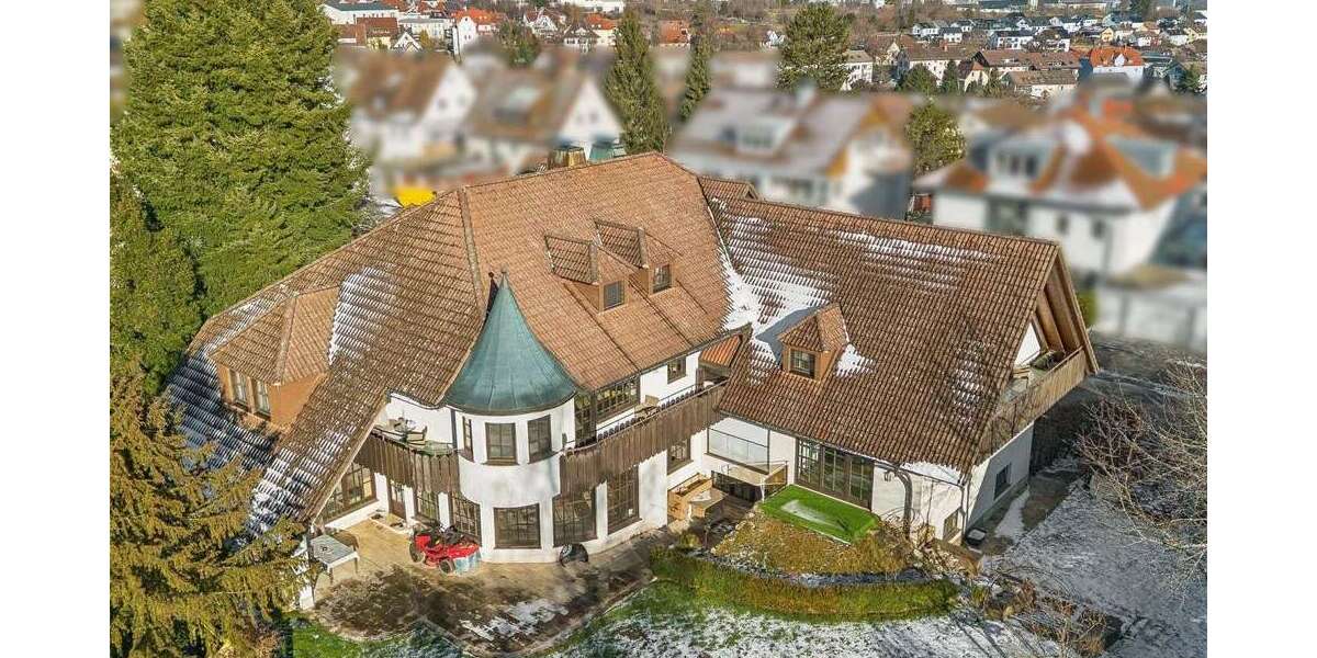 Einfamilienhaus Freudenstadt - 16 Zimmer, 731 m&sup2;, 1.435.000&euro; | Angebot:25716030
