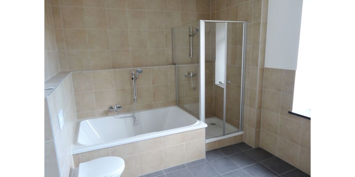 2 sanierte Altbauwohnungen 105 + 92 qm, je mit 2 Balkonen, Bambus-Parkett, hohe Räume, ruhig, nähe KUKA Augsburg - 4- Augsburg Lechhausen | Angebot:26953268