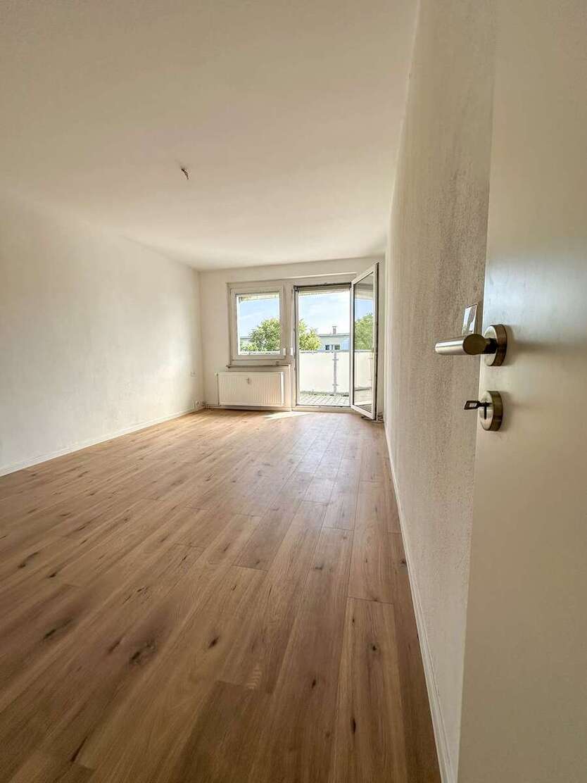 7,22 % Sollrendite - Frisch sanierte 3-Zimmer-Wohnung mit Balkon im Leipziger Neuseenland 3 zimmer