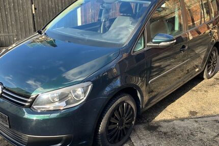 VW Touran 179.000 km 4.900 &euro; Dresden 01099