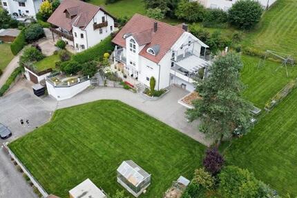 Haus Amberg - 5 Zimmer, 205 m&sup2;, 1.850&euro; | Angebot:26095014