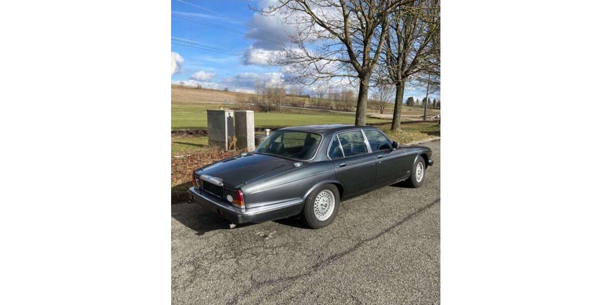 Jaguar Daimler 141.800 km 2.700 &euro; Bad Ems 56130