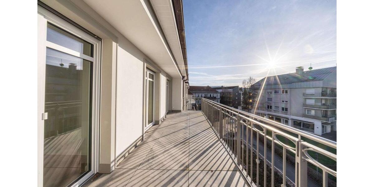 Etagenwohnung Bad Pyrmont - 5 Zimmer, 193 m&sup2;, 2.700&euro; | Angebot:24477824