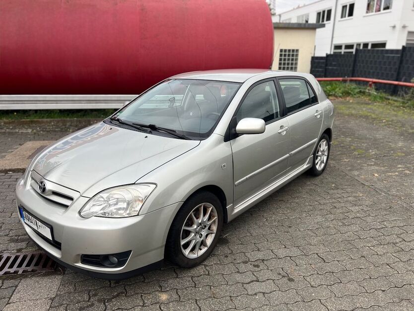 Toyota Corolla 246.000 km 2.450 € Marburg 35037