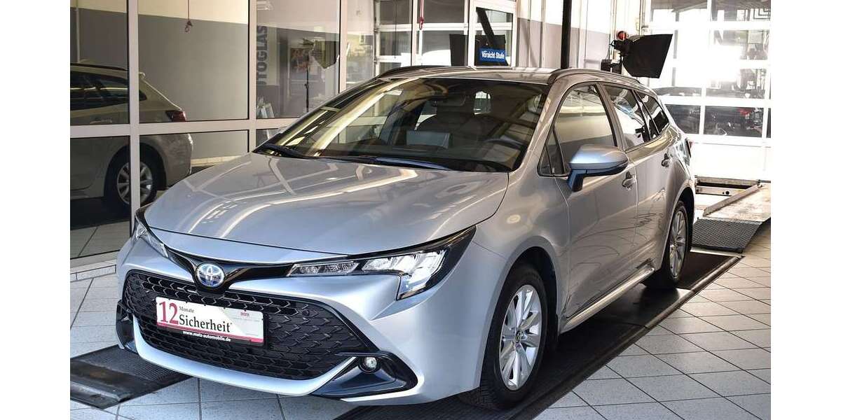 Toyota Corolla 2.097 km 29.899 &euro; Bad Friedrichshall 74177