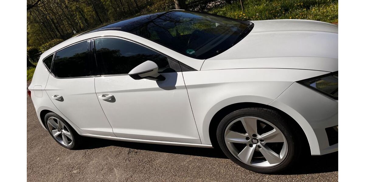 Seat Leon 91.000 km 9.900 &euro; Hüffenhardt 74928