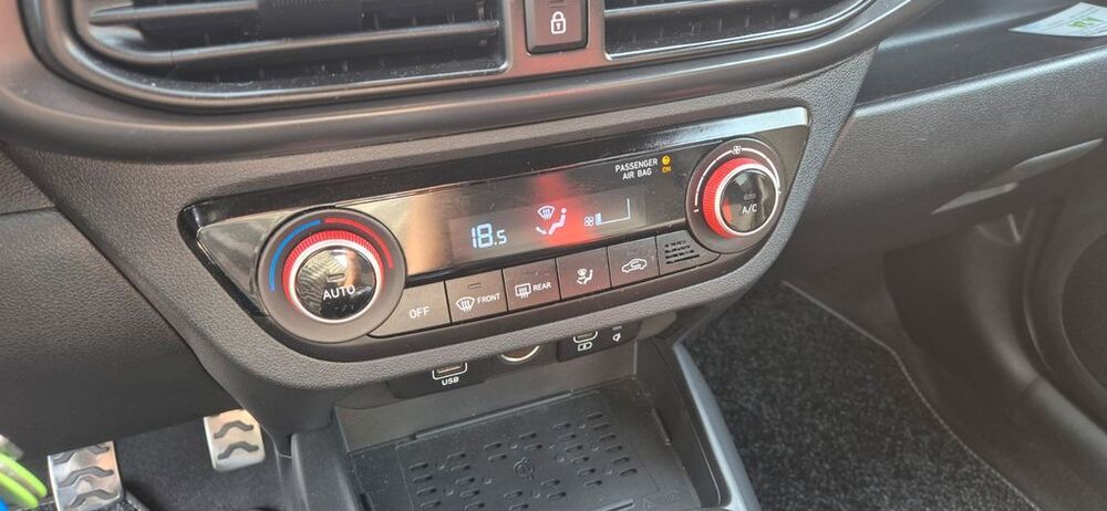 i10