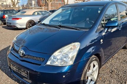 Toyota Corolla Verso 126.000 km 5.499 &euro; Eichenzell 36124