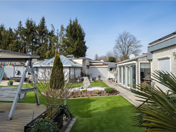 Juwel am See – traumhaftes Feriendomizil mit Teilungspotential - Ferienhaus Hungen Inheiden | Angebot:26443413