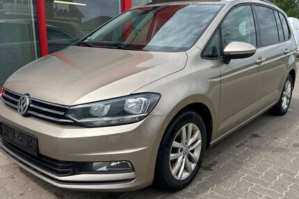 VW Touran 355.123 km 9.199 &euro; Visselhövede 27374