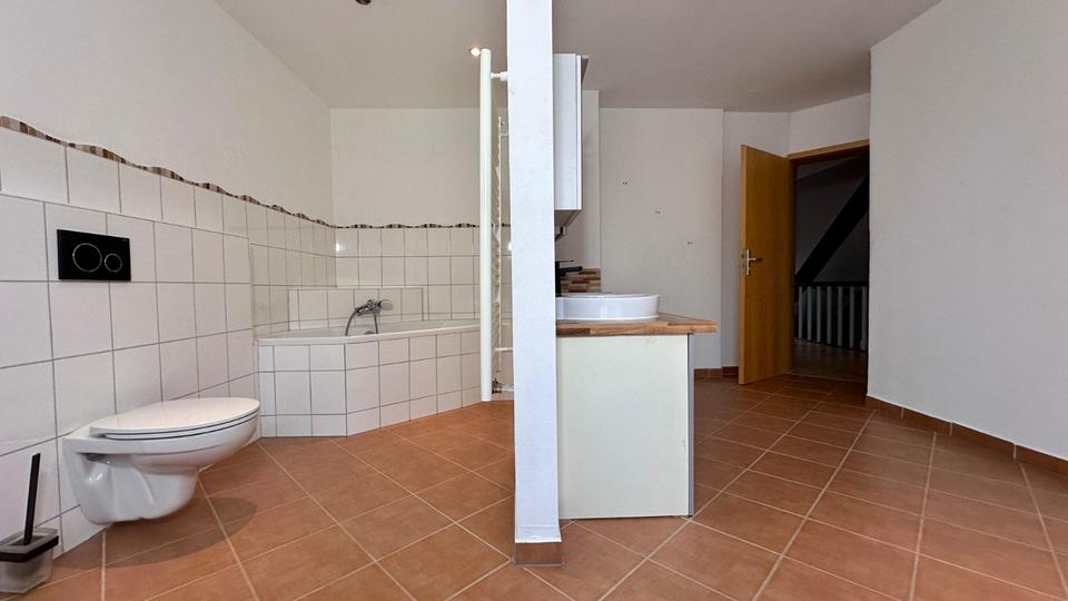 Bauernhaus, Landhaus Wolfhagen - 6.5 Zimmer, 200 m&sup2;, 229.000&euro; | Angebot:26379919