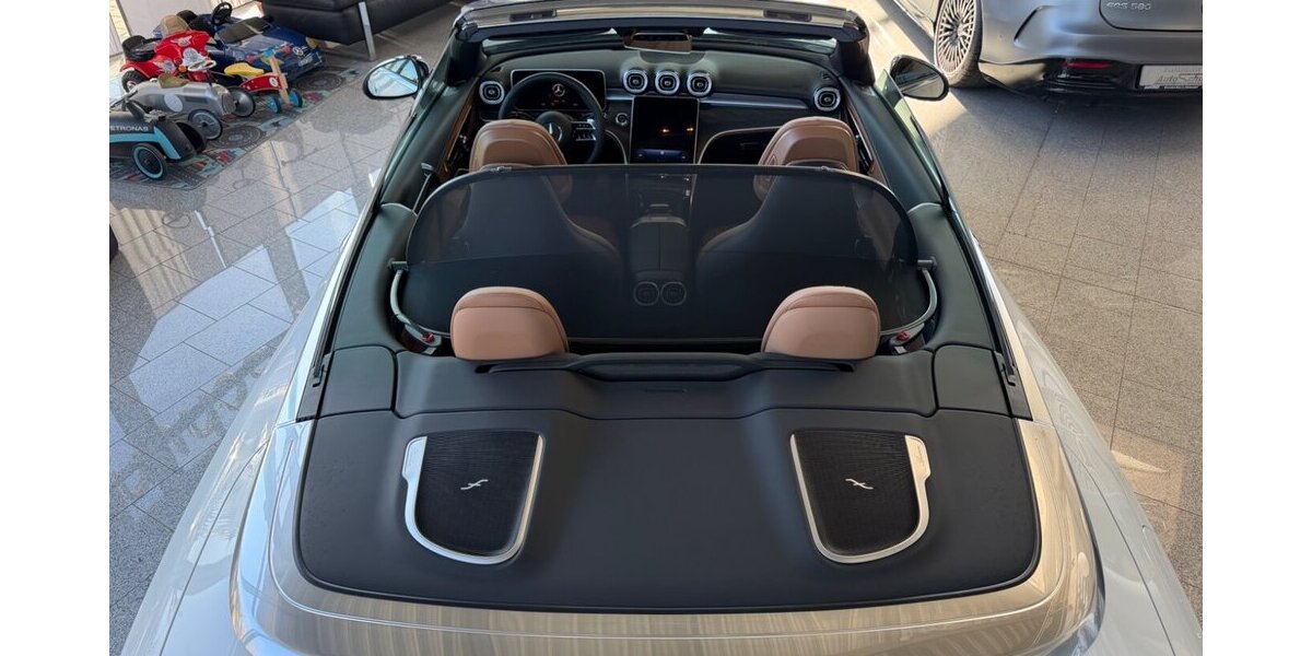 Mercedes-Benz CLE 300 4Matic Cabrio AMG+Burmester+Night+360° Edi 4.000 km 69.900 &euro; Westendorf 86707