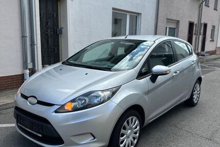 Ford Fiesta 194.000 km 2.800 &euro; Bad kreuznach 55543