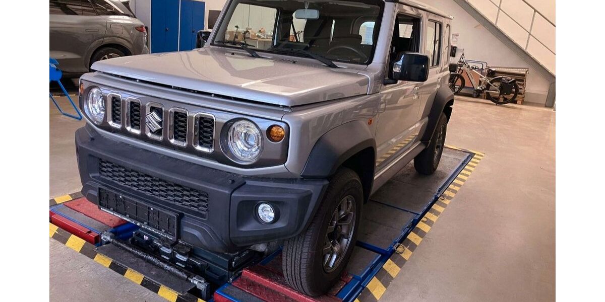 Suzuki Jimny 8.500 km 38.500 &euro; Offenburg- Zunsweier 77656