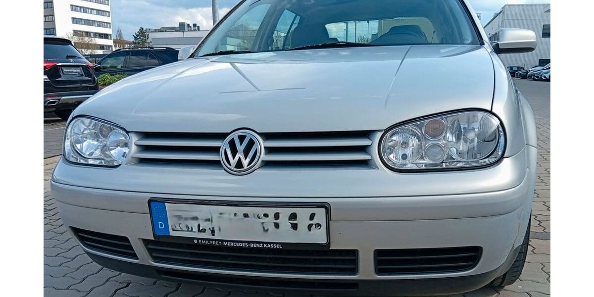 VW Golf 96.300 km 4.400 &euro; Niestetal 34266