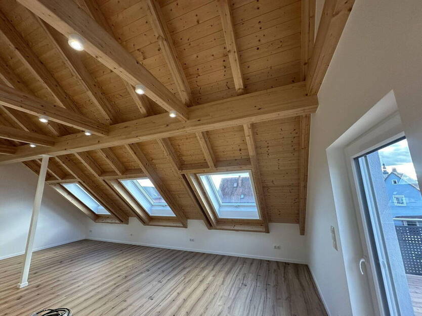 REDUCED ! Ohne Provision ! 3 Zimmer DG Wohnung+ Erstbezug + Lift + Garage + Keller ++++