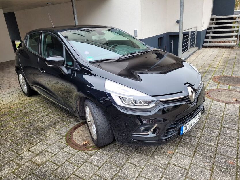 Renault Clio 69.500 km 10.900 € Offenburg 77656