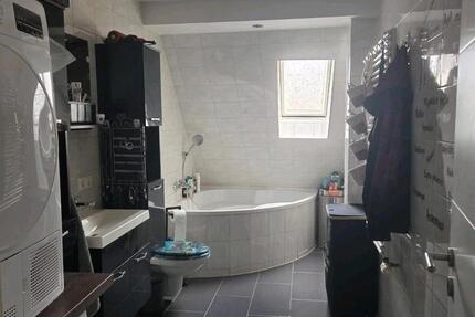 3,5 Zi. Whg. auf 2 Etagen in Heidelsheim zimmer