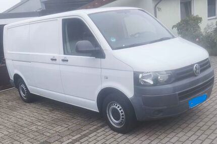 VW T5 Transporter 222.501 km 7.500 &euro; Essen 45357