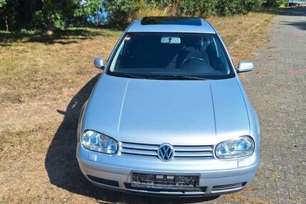 VW Golf 132.000 km 8.900 &euro; Heilbronn 74078