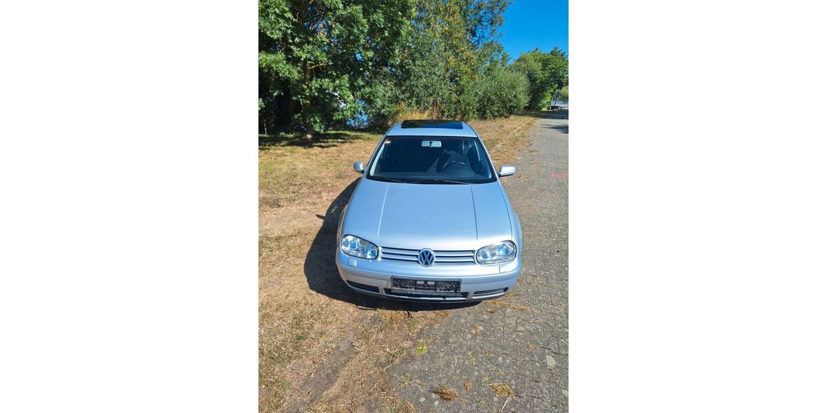 VW Golf 132.000 km 8.900 &euro; Heilbronn 74078