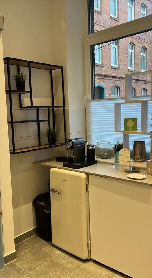 Büro Praxis Studio Physio Kosmetik Zentral in der List