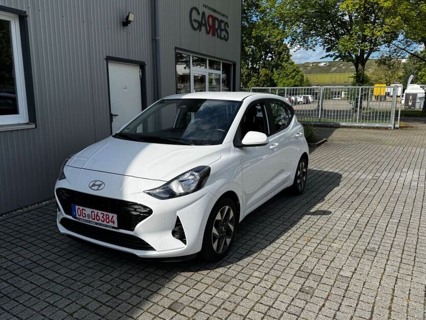 i10