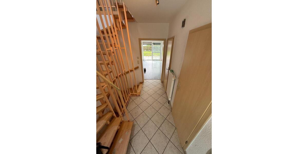 Einfamilienhaus Gebsattel - 7 Zimmer, 180 m&sup2;, 550.000&euro; | Angebot:26184225