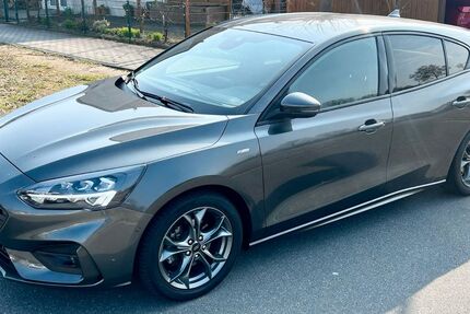 Ford Focus 65.000 km 15.800 &euro; Nürnberg 90443