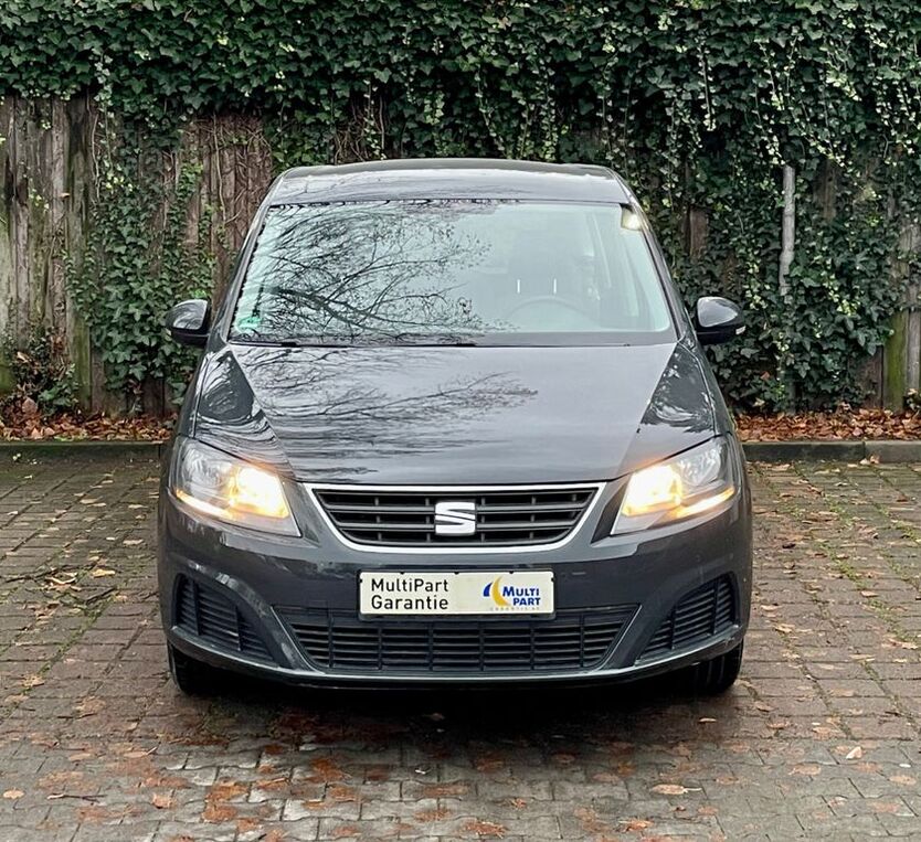 Seat Alhambra 82.000 km 14.499 € Hamburg 22147