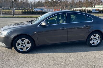 Opel Insignia 190.000 km 5.900 &euro; Mörfelden-Walldorf 64546