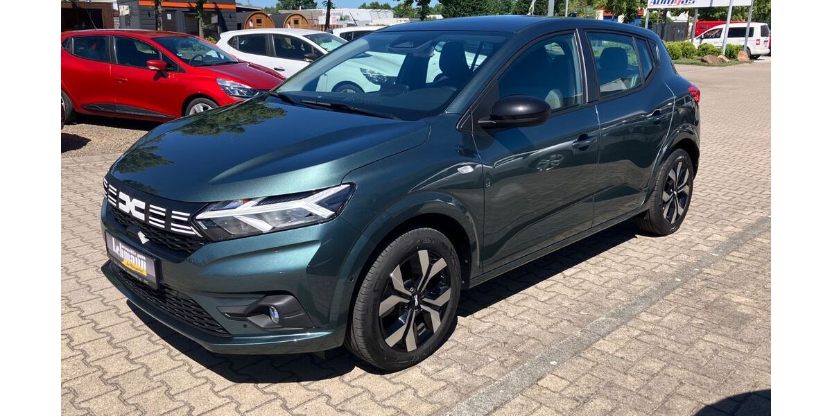 Dacia Sandero 8.000 km 17.990 &euro; Elsterwerda 04910