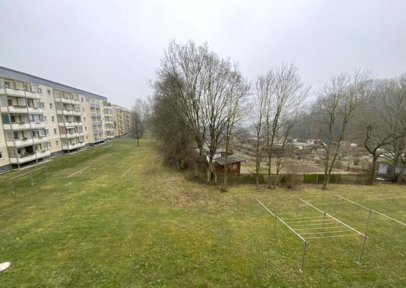 Frisch renovierte 2-Zi.-Wohnung mit Balkon in Altenburg-neu vermi zimmer