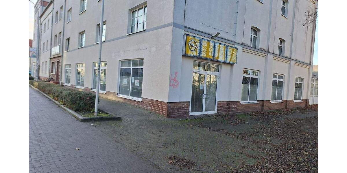 Verkaufsfläche Büro Hallen Werkstatt in zentrumsnaher Lage Greifswalds zimmer