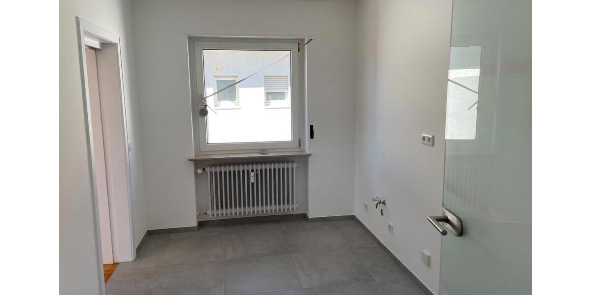 Etagenwohnung Schriesheim - 3.5 Zimmer, 102 m&sup2;, 1.400&euro; | Angebot:26670384