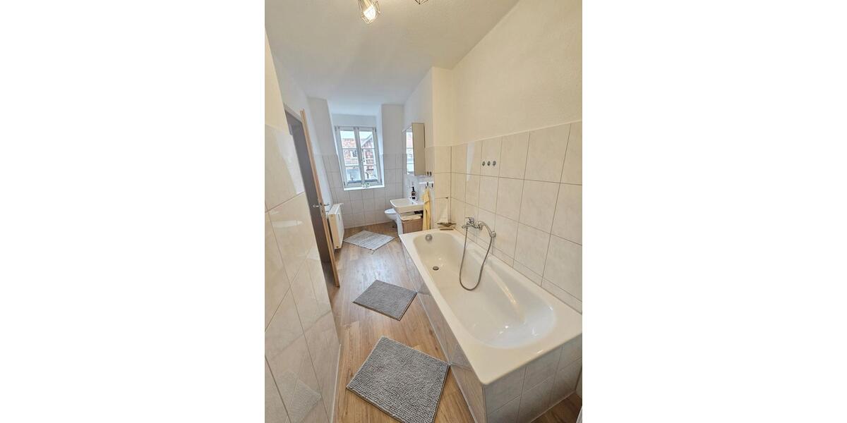 Dachgeschoßwohnung Quedlinburg - 3 Zimmer, 102 m&sup2;, 765&euro; | Angebot:26337324