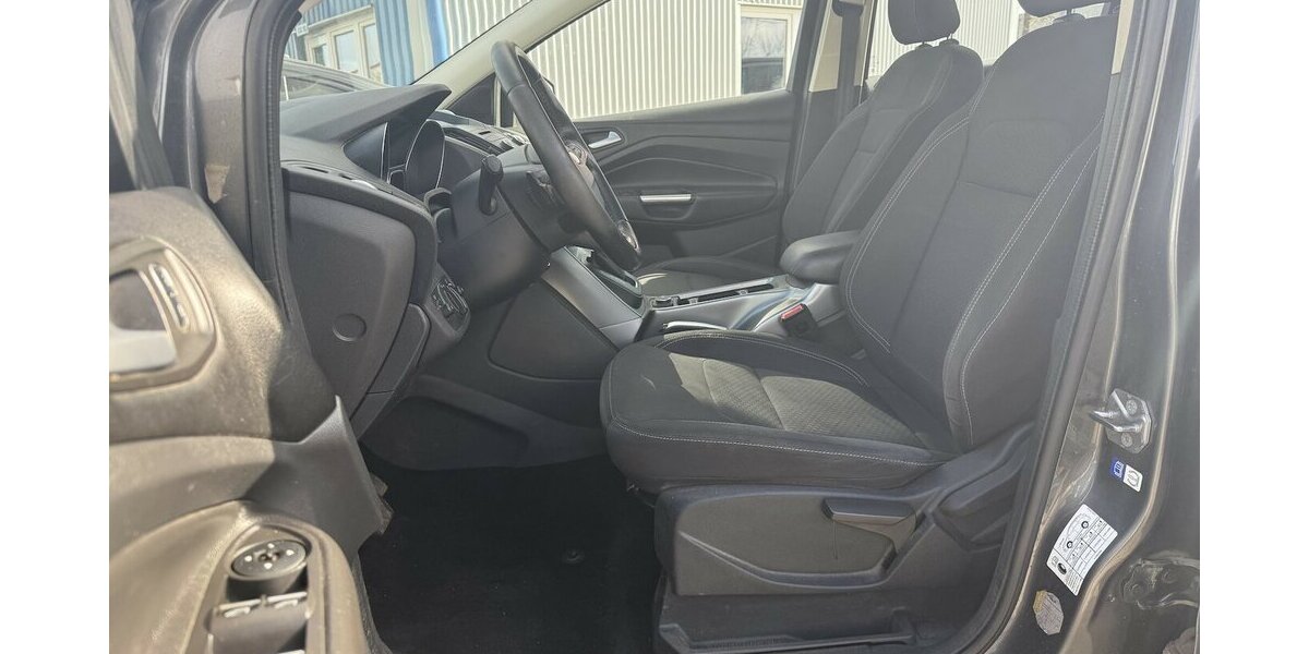 Ford Kuga 2.0 TDCI 4x4 Automatik Sitzheizung Keyless 254.000 km 7.500 &euro; Altdorf 84032