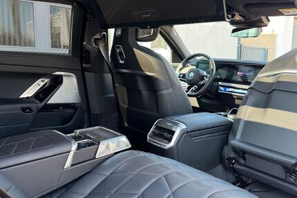 BMW i7 23.293 km 92.850 € Köln 50739