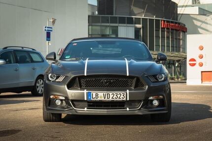 Ford Mustang 98.000 km 11.111 &euro; Tamm 71732
