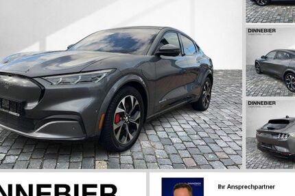 Ford Mustang Mach-E 42.464 km 38.298 € Berlin 10365