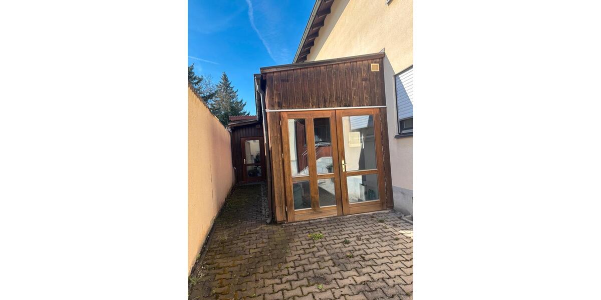Doppelhaushälfte Hirschau - 8 Zimmer, 20 m&sup2;, 300.000&euro; | Angebot:26477756