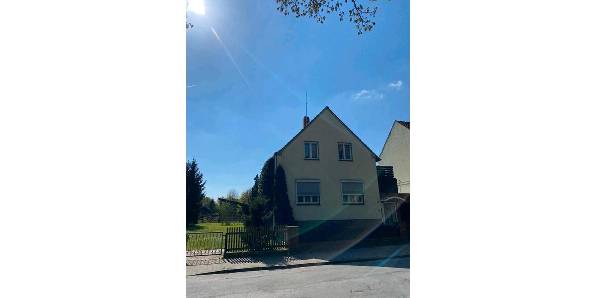 Einfamilienhaus Uetze - 7 Zimmer, 150 m&sup2;, 229.000&euro; | Angebot:26619953