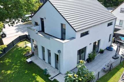Haus Nienhagen - 4.5 Zimmer, 135 m&sup2;, 440.000&euro; | Angebot:26256805